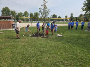 CommuniTree Planting Mazon 150
